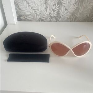 Tom Ford Chic Cream Sunglasses with Case off white